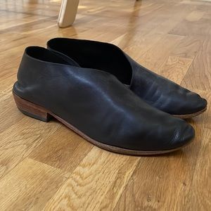 Sevilla Smith Sandy in black leather